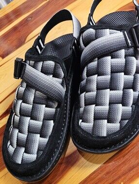 Chaco Canyon Woven Clog Men’s 10 Black Gray Basket Weave Slingback Comfort Shoes